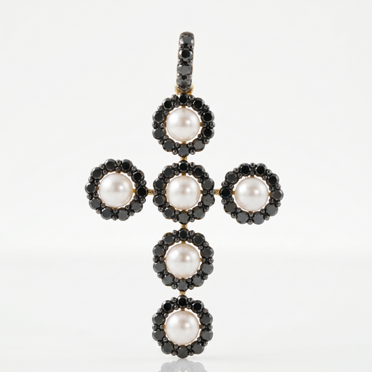 18K 淡水珠黑鑽吊墜 18K Fresh Water Pearl and Black Diamond Pendant