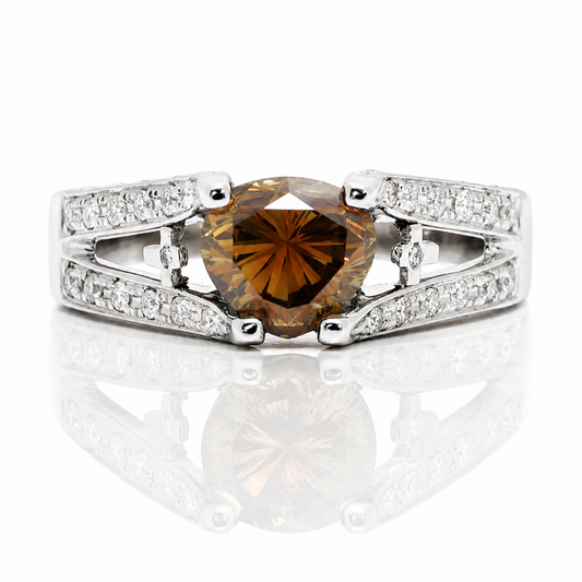 18K 白金彩鑽戒指 18K Gold Fancy Diamond Ring